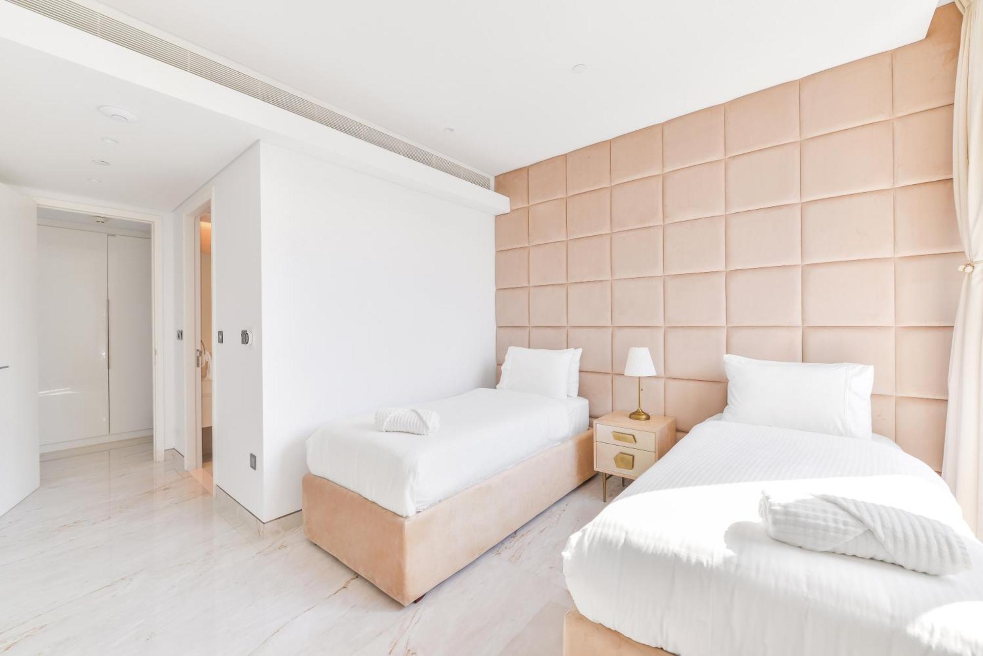 Premium 2+ 1 Bedroom Condo In The Heart Of Bluewaters Island ドバイ エクステリア 写真