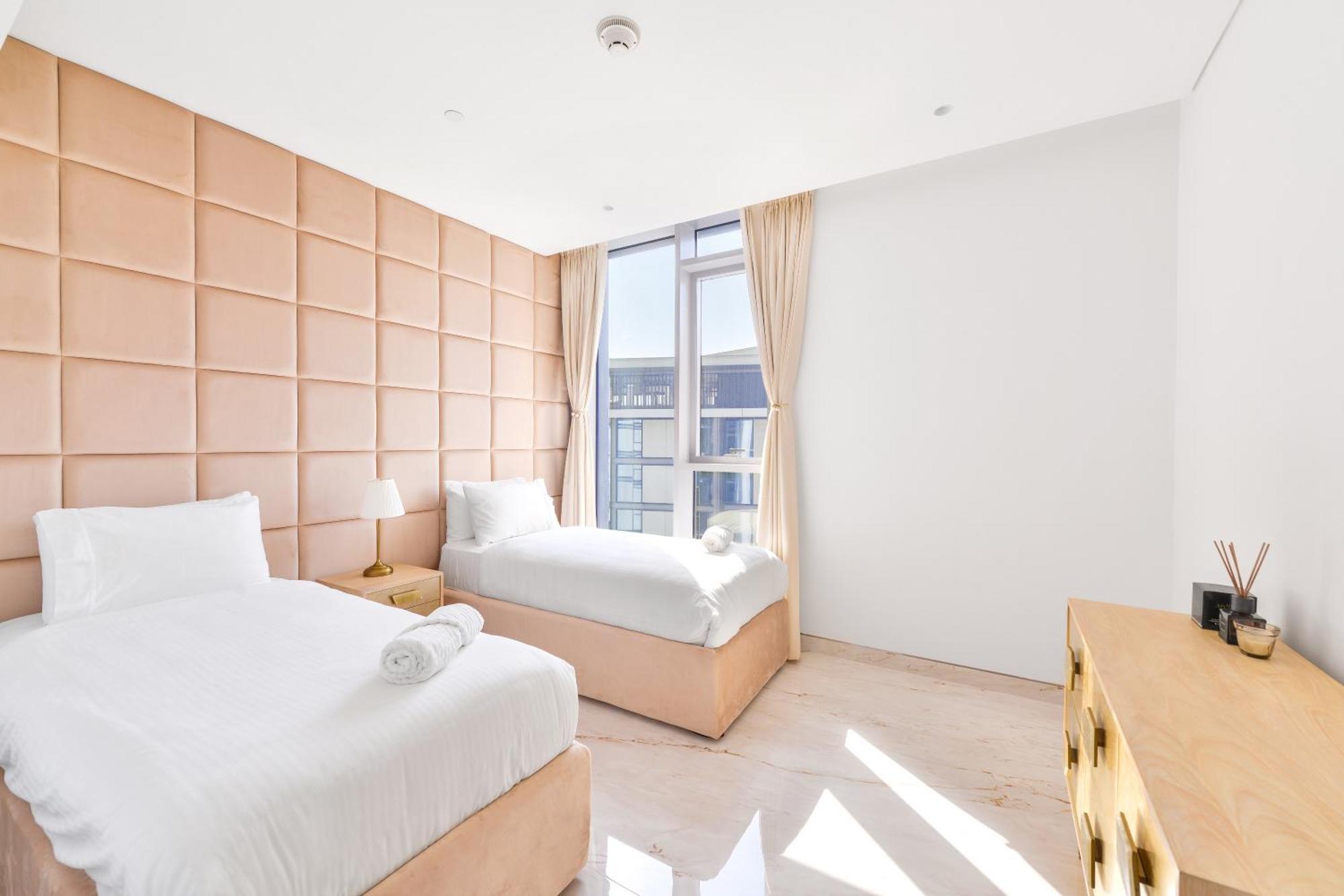 Premium 2+ 1 Bedroom Condo In The Heart Of Bluewaters Island ドバイ エクステリア 写真